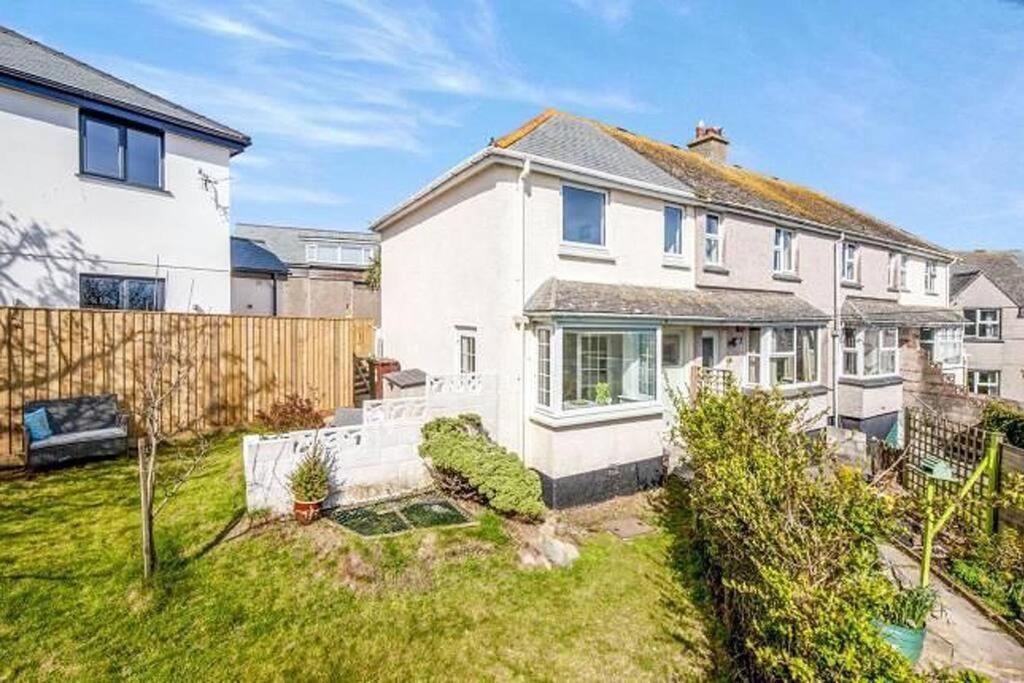 Sunrise! ~ 2 Bedrooms, Garden, Parking, Sea Views St. Ives Exterior photo