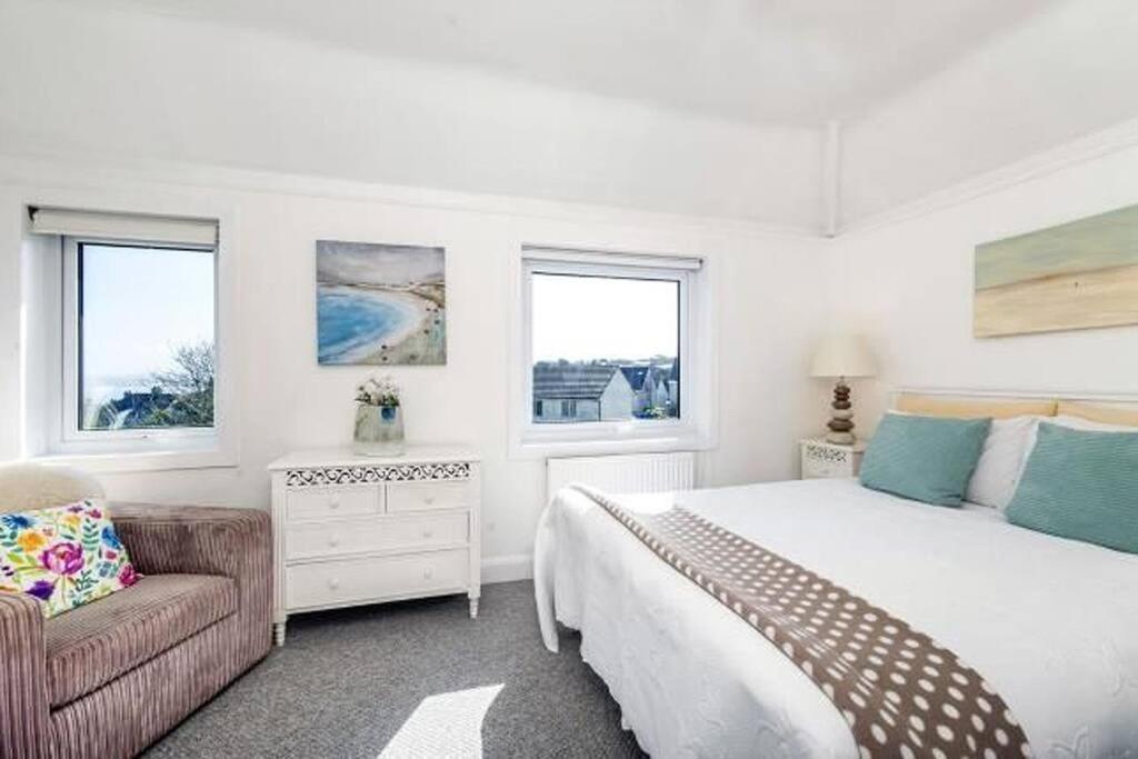 Sunrise! ~ 2 Bedrooms, Garden, Parking, Sea Views St. Ives Exterior photo