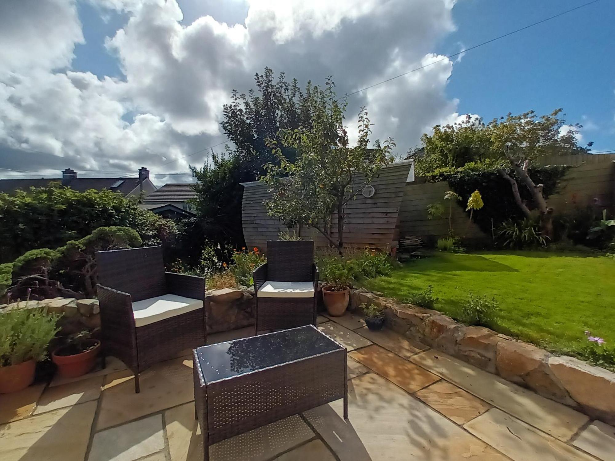 Sunrise! ~ 2 Bedrooms, Garden, Parking, Sea Views St. Ives Exterior photo